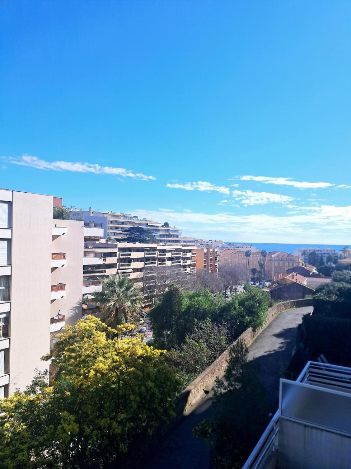 Apartment 4 - Person With Sea View Terrace