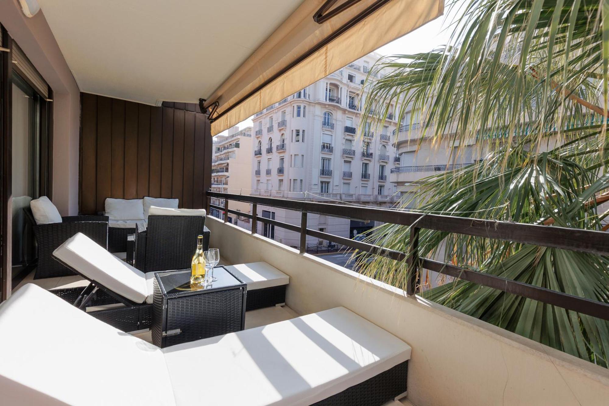Immogroom Luxury 1 Bedappartment Ac Terrace Apartment *