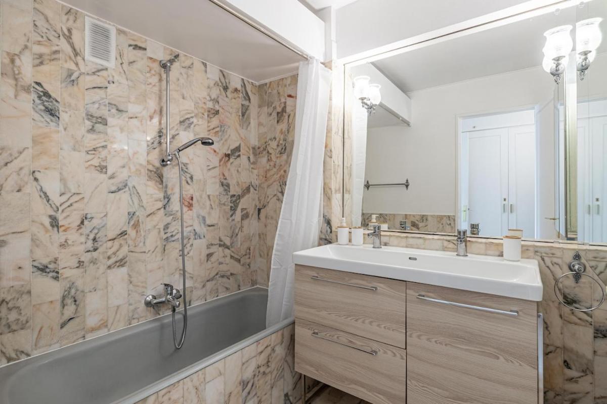 Apartment Palm Beach, Sea View Apartment, 100m From Beaches Cannes