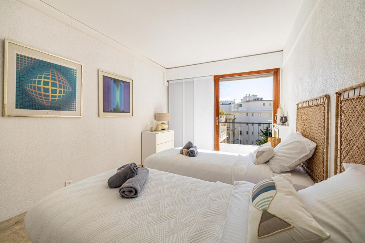 Palm Beach, Sea View Apartment, 100m From Beaches Apartment