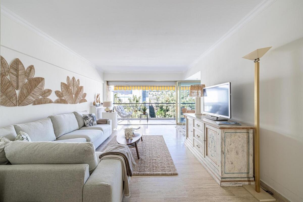 Apartment Palm Beach, Sea View Apartment, 100m From Beaches