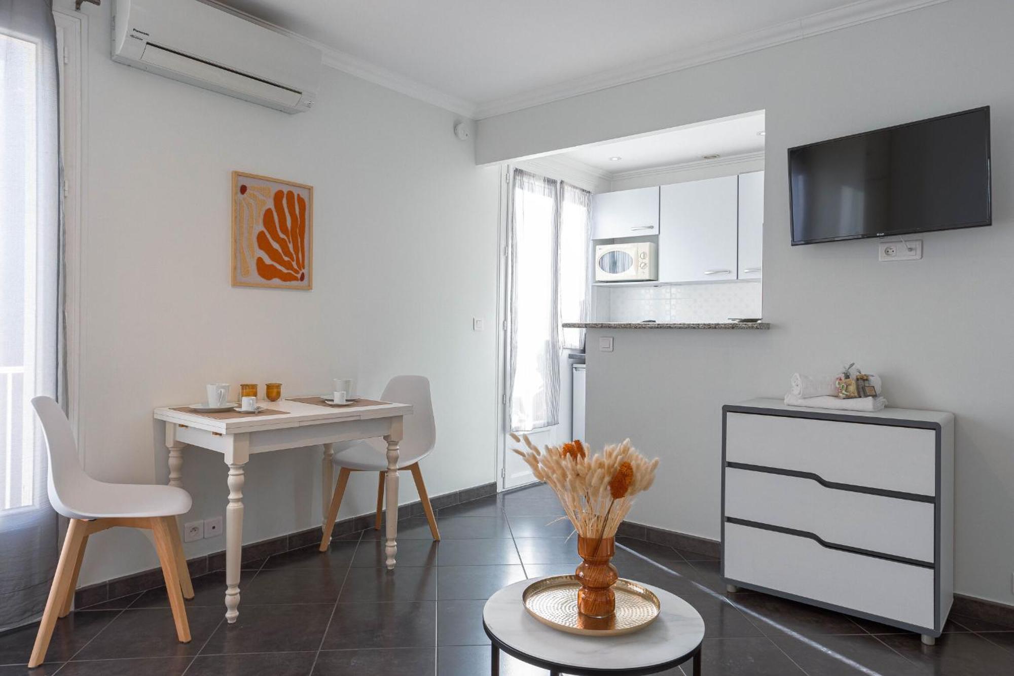 Apartment Rue Hoche By Halldis *