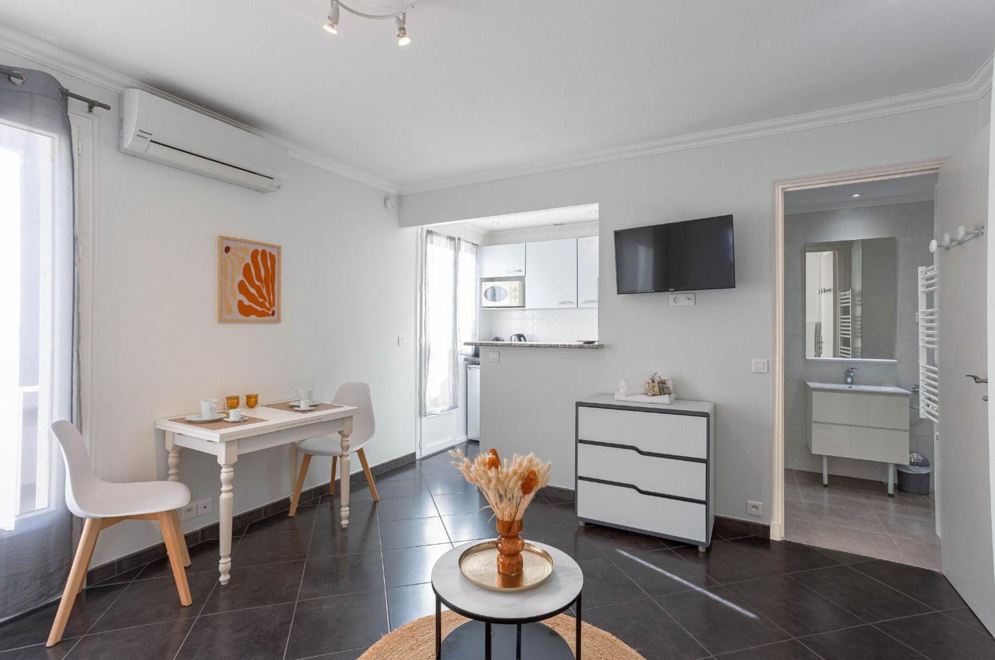 Apartment Rue Hoche By Halldis
