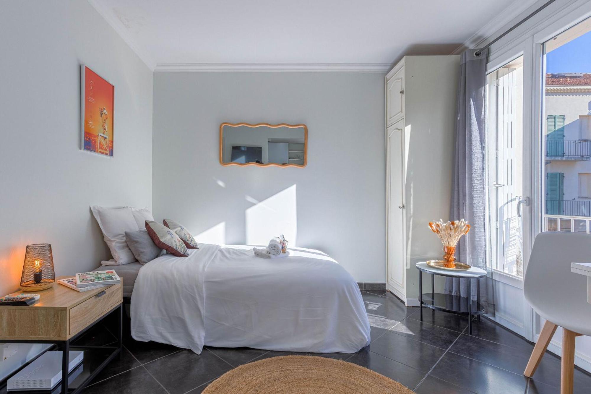 Rue Hoche By Halldis Apartment *