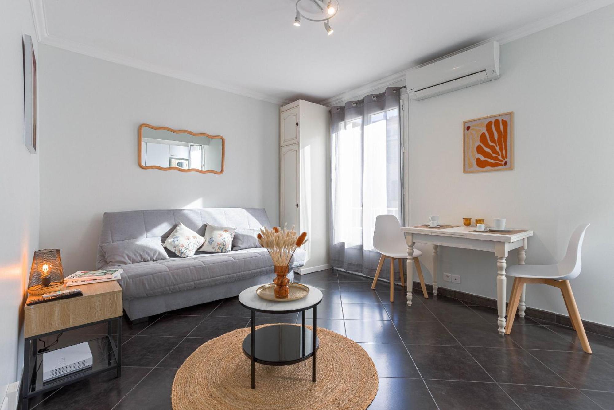 Apartment Rue Hoche By Halldis *