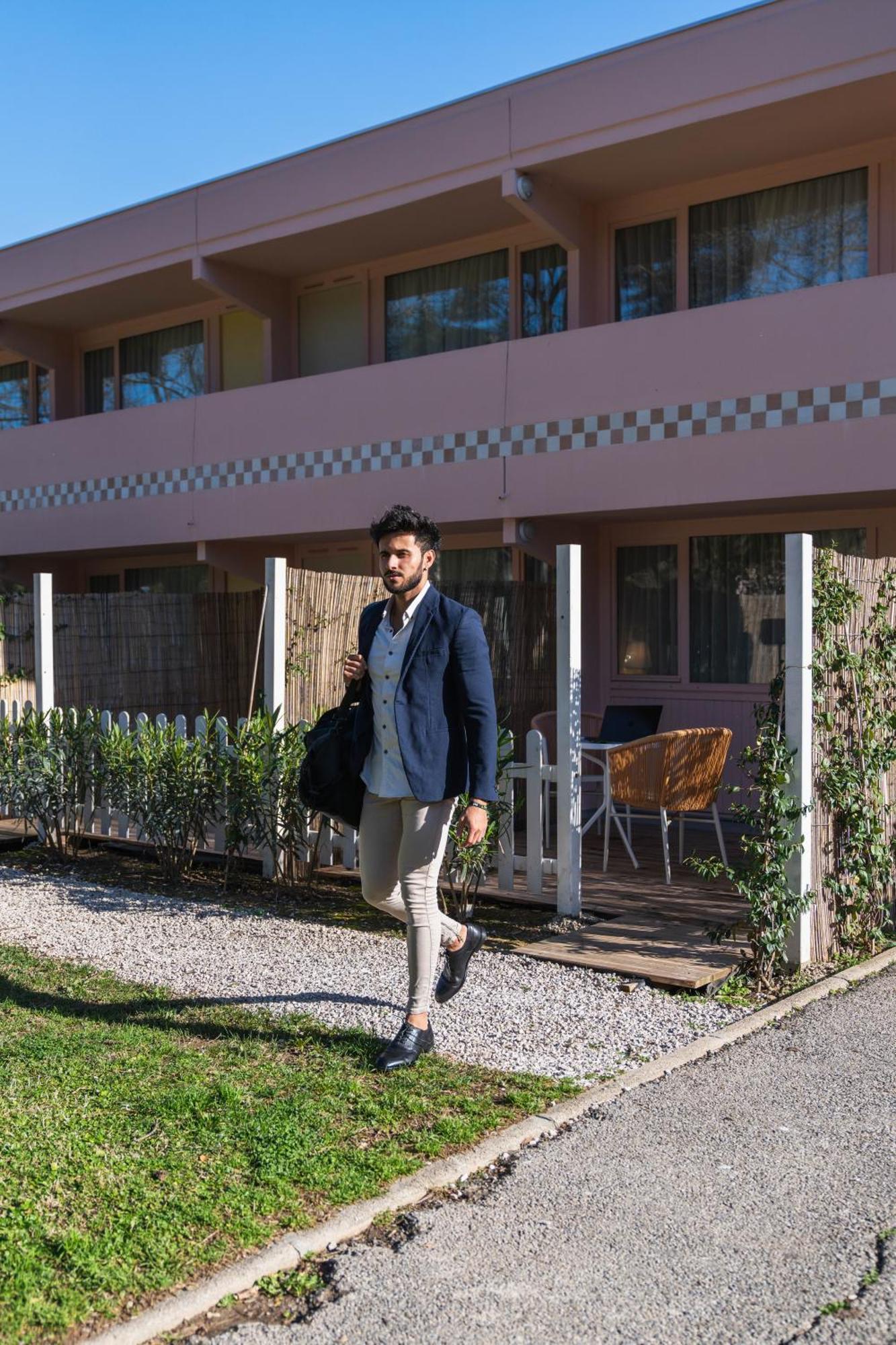Hotel Kyriad - Mandelieu 3*