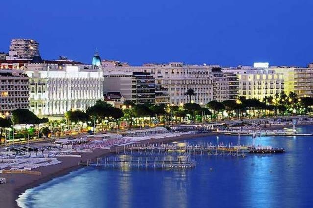 Stanislas Sea View Apartment *