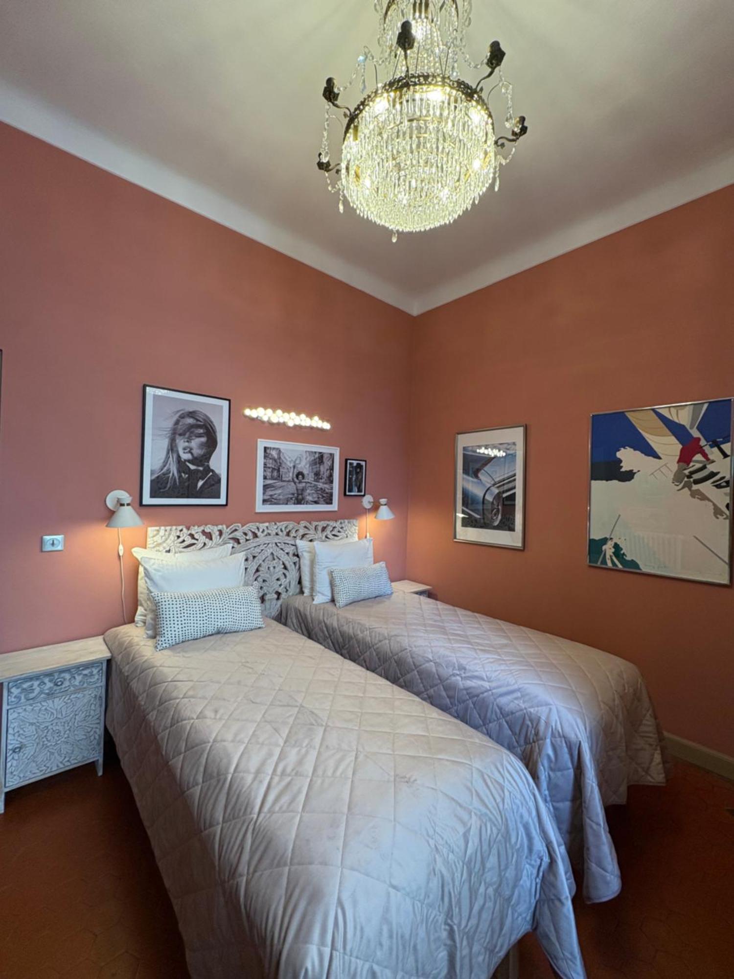 Festival Guest house