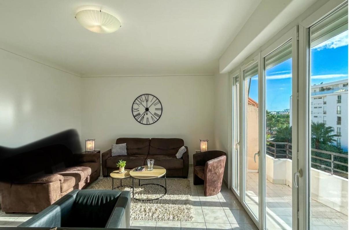 Stylish 3p, 2 Pas La Croisette Apartment
