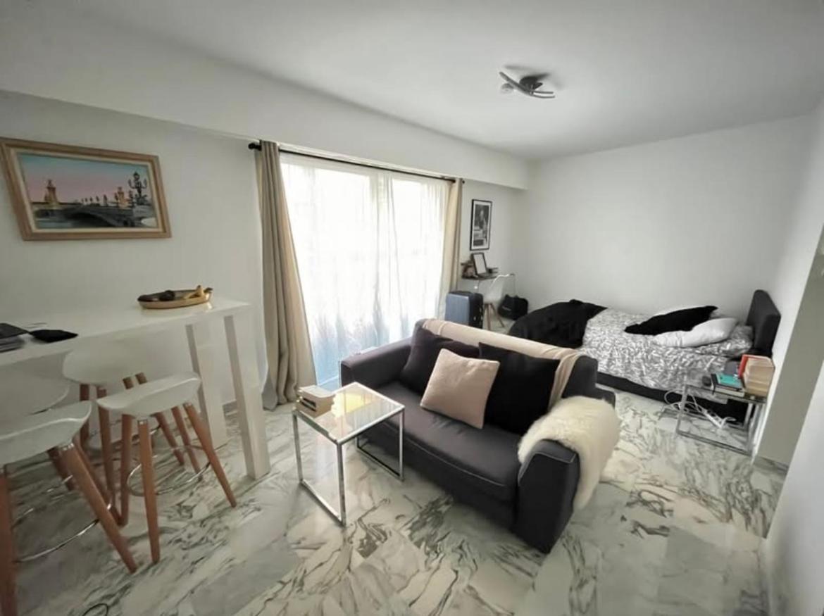 Apartment Meuble A 2 Pas De La *