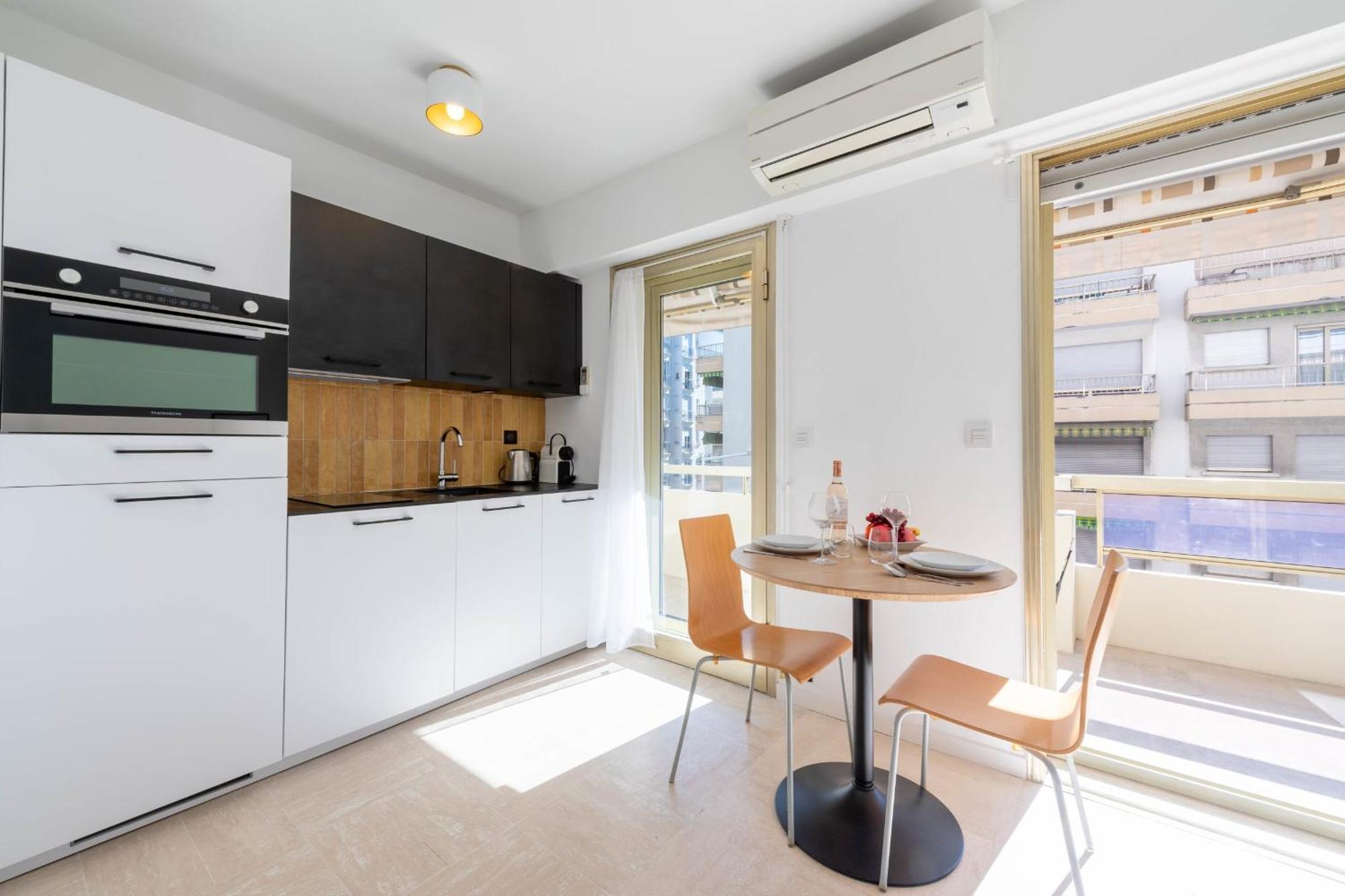 Appartement With Terrace 2 Minutes From La Croisette Cannes