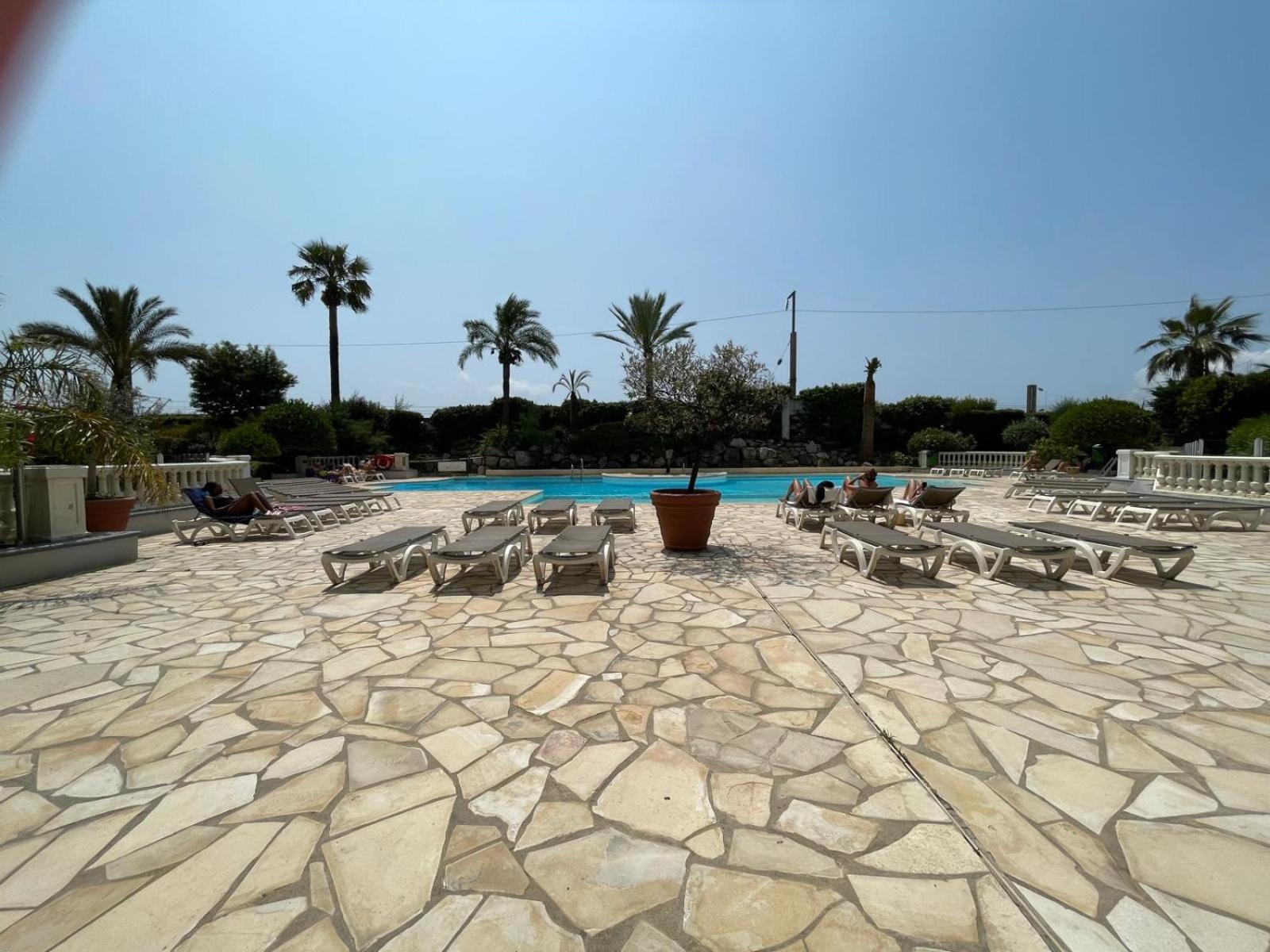 Apartment Cannes, Piscine - Terrasse, Jardin Privatif - 4 Personnes Cannes