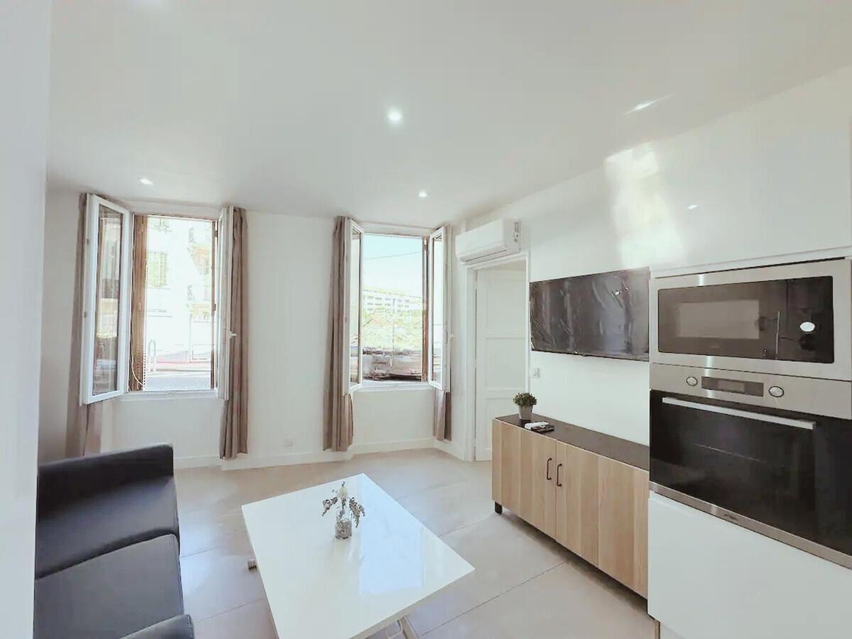 Apartment 2 Pieces Renove Avec Clim, Wi-fi Et Equipe - Proche De Rue D'antibes Et Palais Des Festivals