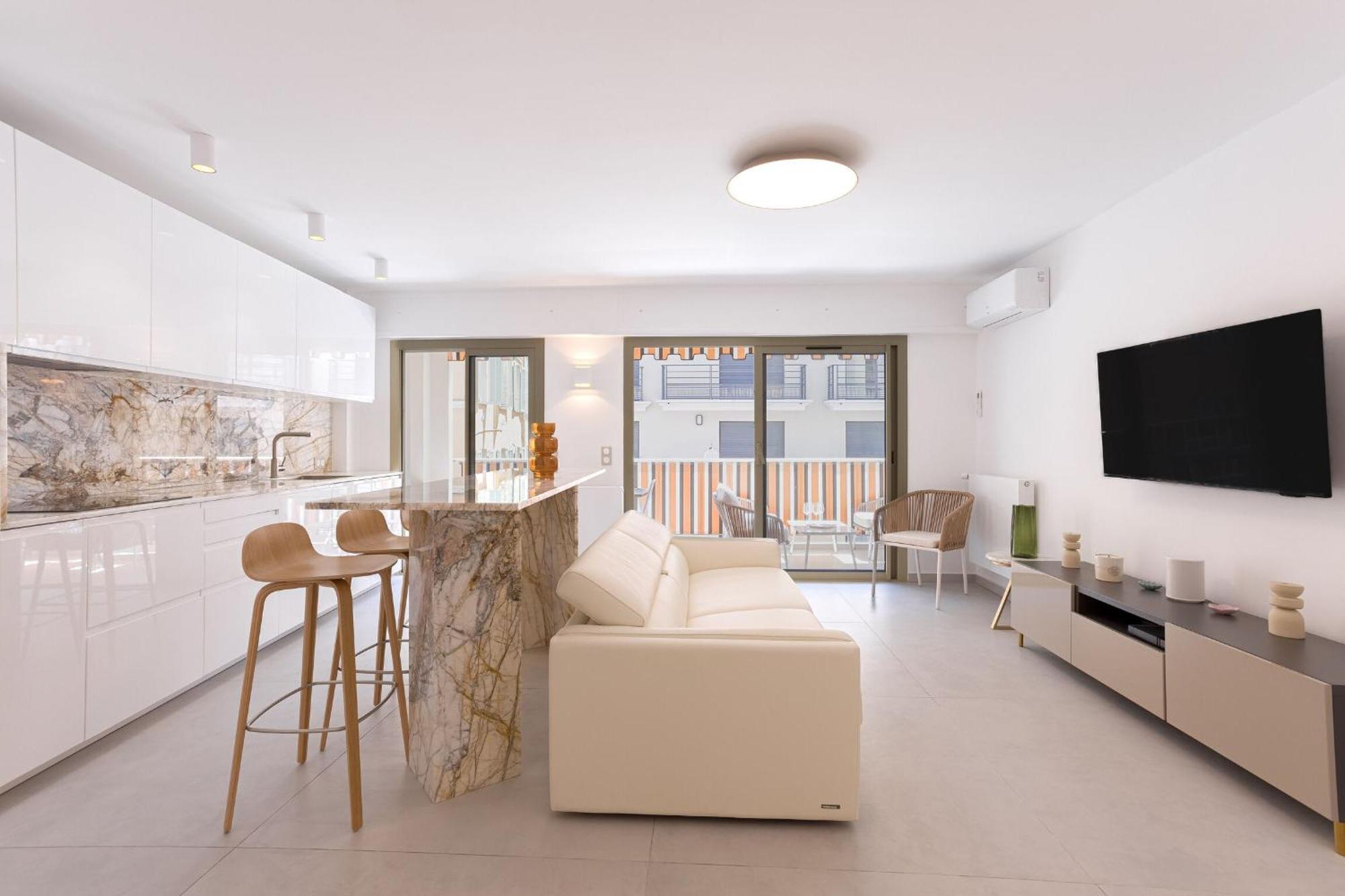 7 Pradignac By Halldis Apartment *