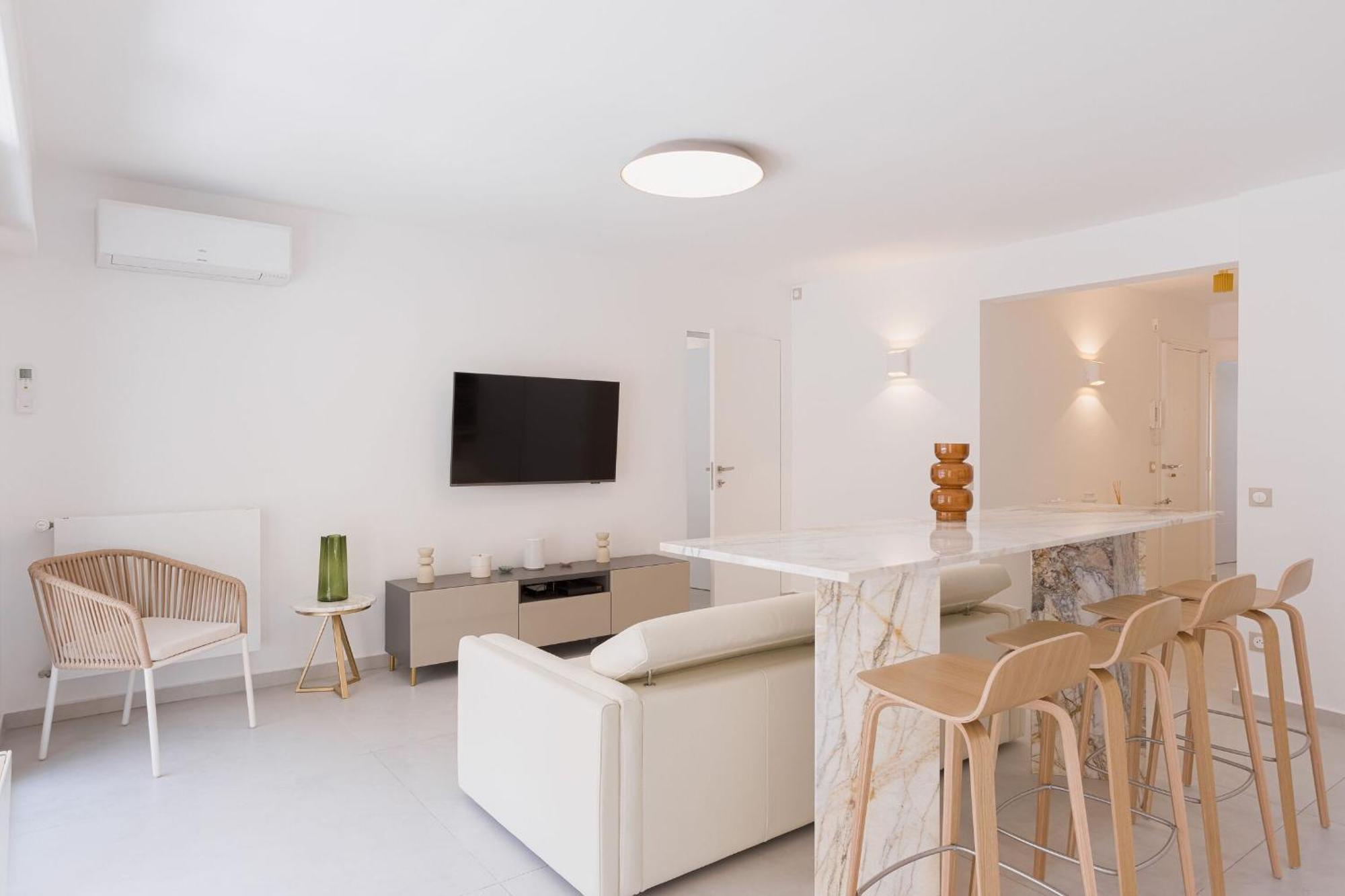 Apartment 7 Pradignac By Halldis Cannes