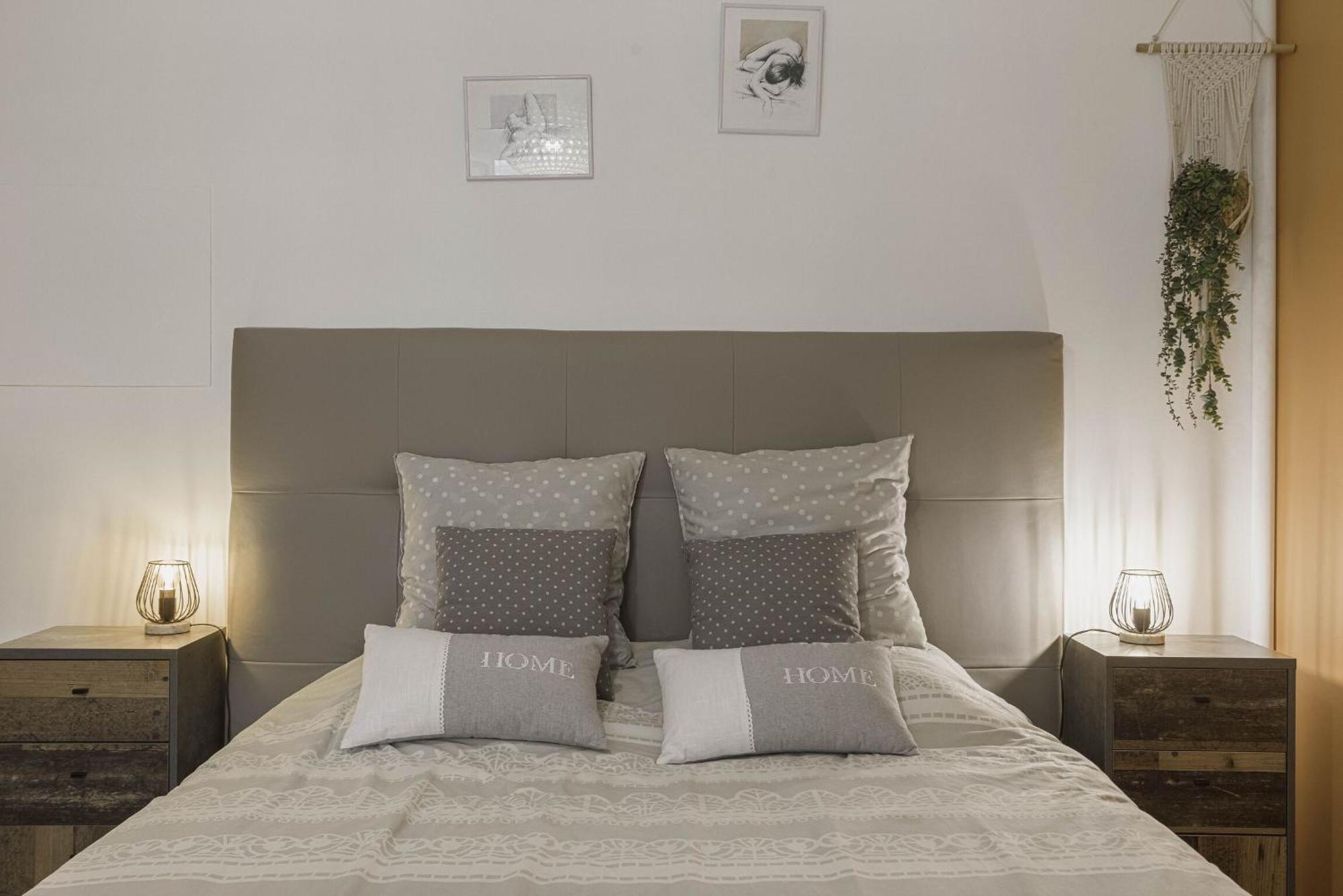Apartment La Maison Fleurie By Halldis *