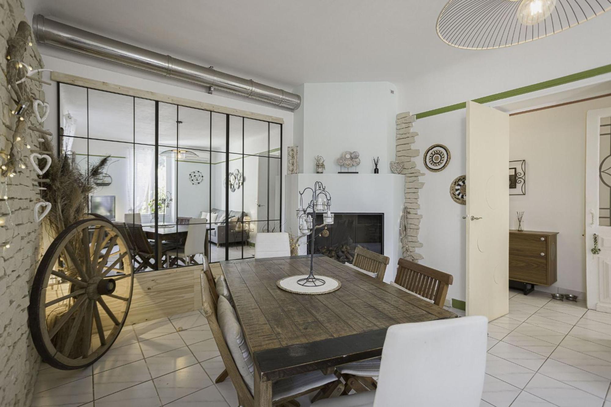 Apartment La Maison Fleurie By Halldis Cannes
