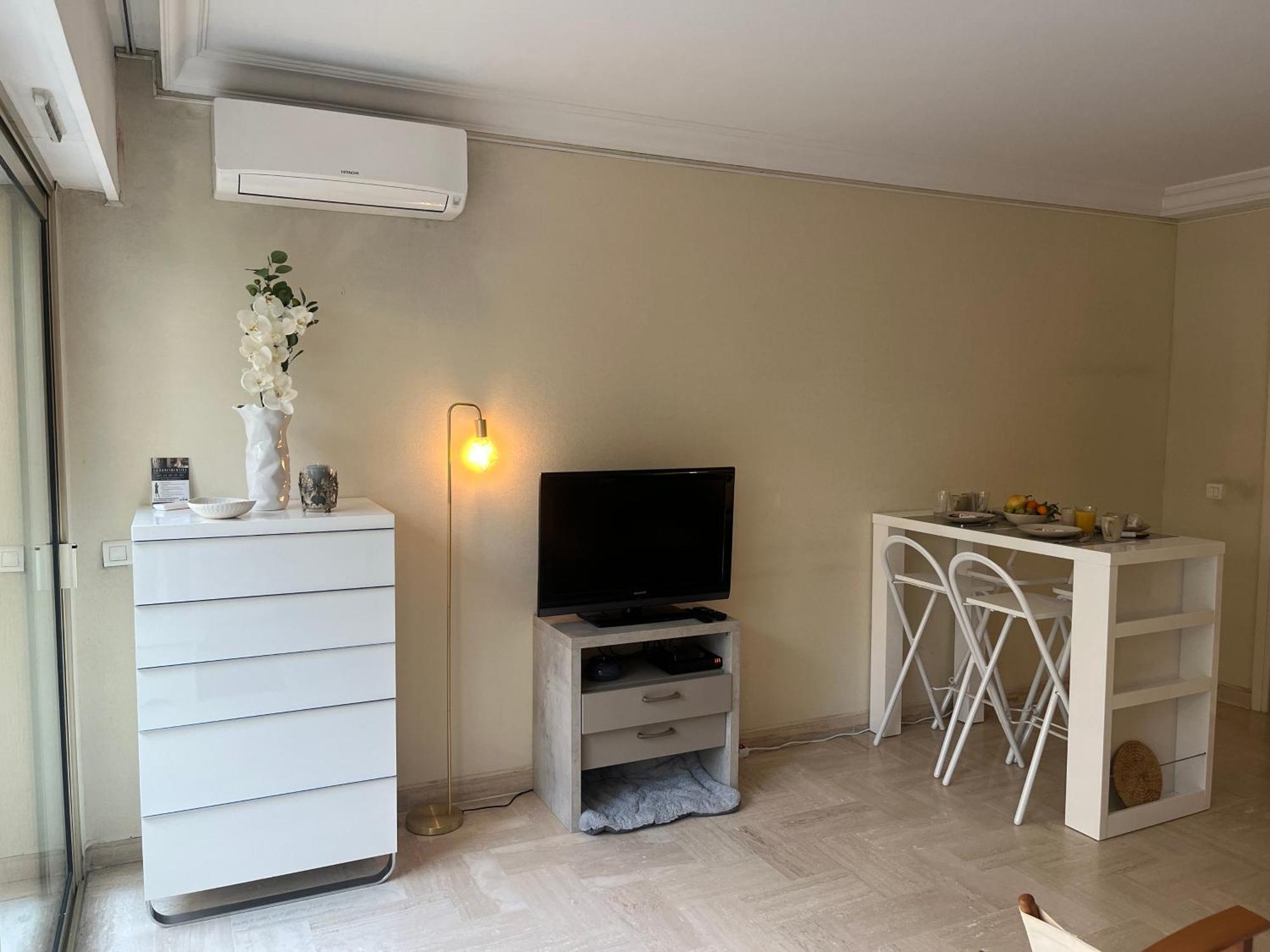 Quartier Suquet Marche Forville 4 Pers. Terrasse Apartment *