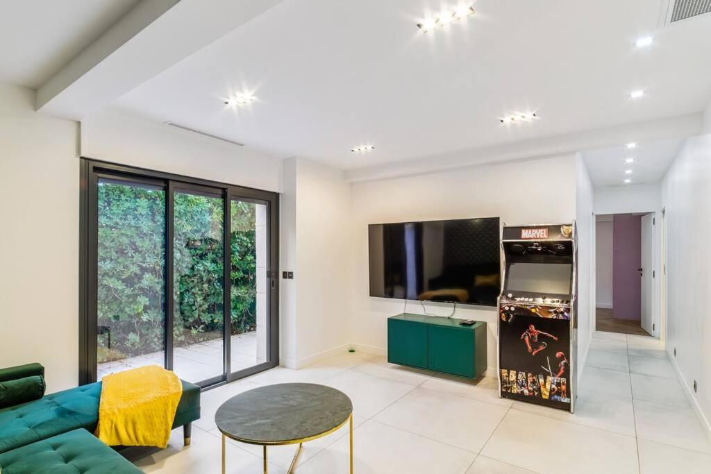 Jaliel 250 M2 - 12 Pers. Plein Coeur De