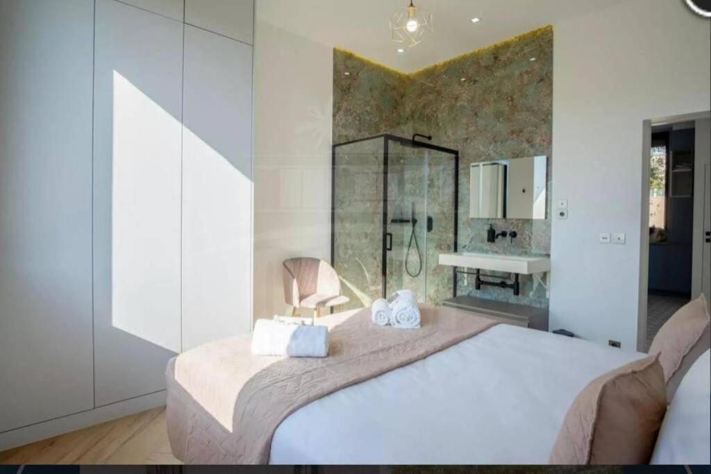 Jaliel 250 M2 - 12 Pers. Plein Coeur De