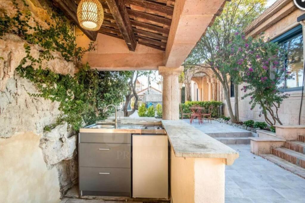 Jaliel 250 M2 - 12 Pers. Plein Coeur De * Cannes
