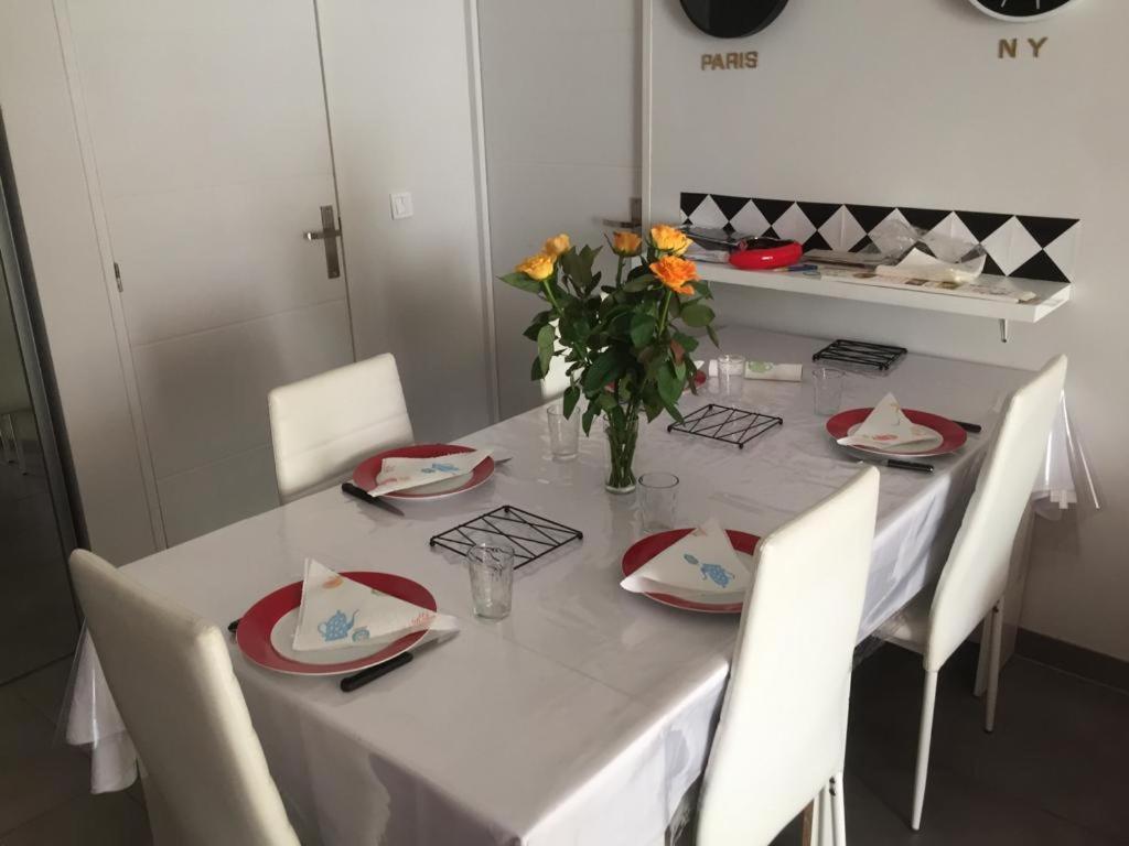 Superbe 3p 2chambres, 2terrasses Centre-ville, 4 Min A Pied De La Croisette Sas-meredith Loc Apartment *