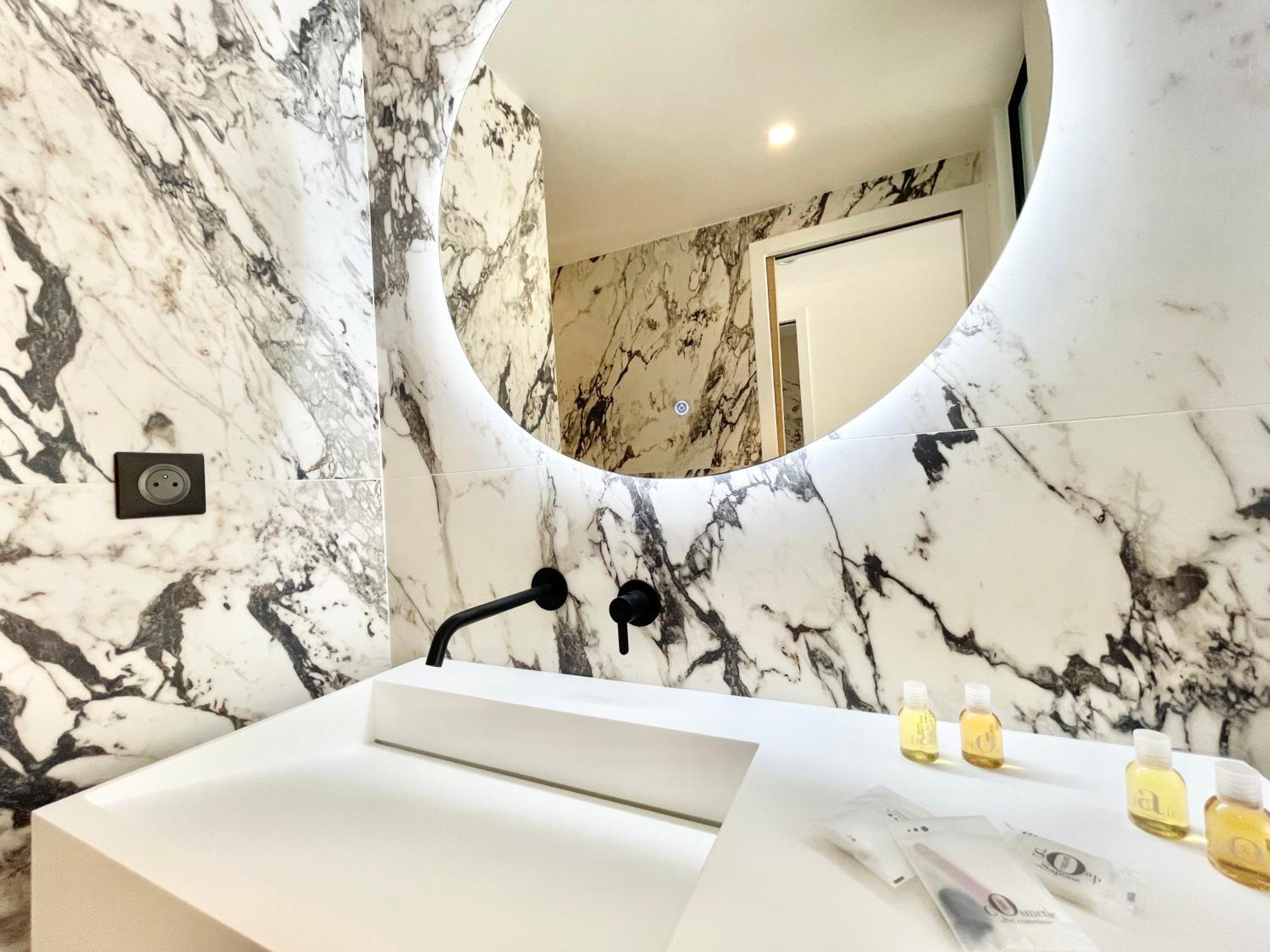 Duplex En Plein Coeur De Cannes, 5 Min Walk To Croisette And Palais Appartement