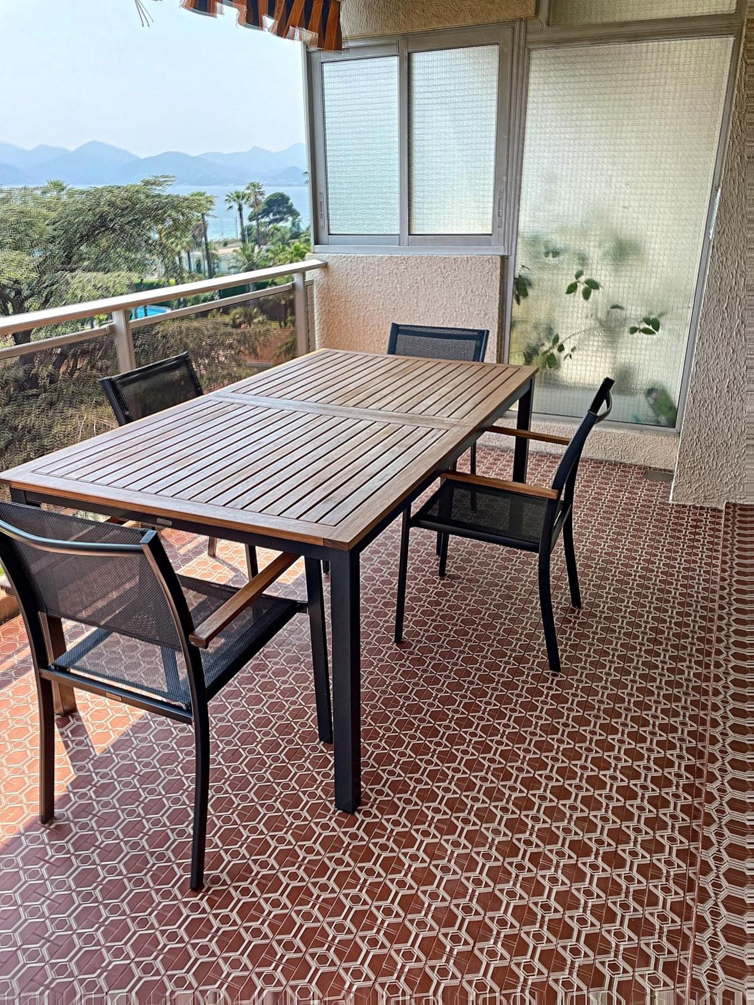 Apartment A 2 Pas Des Plages Du Midi 300l *