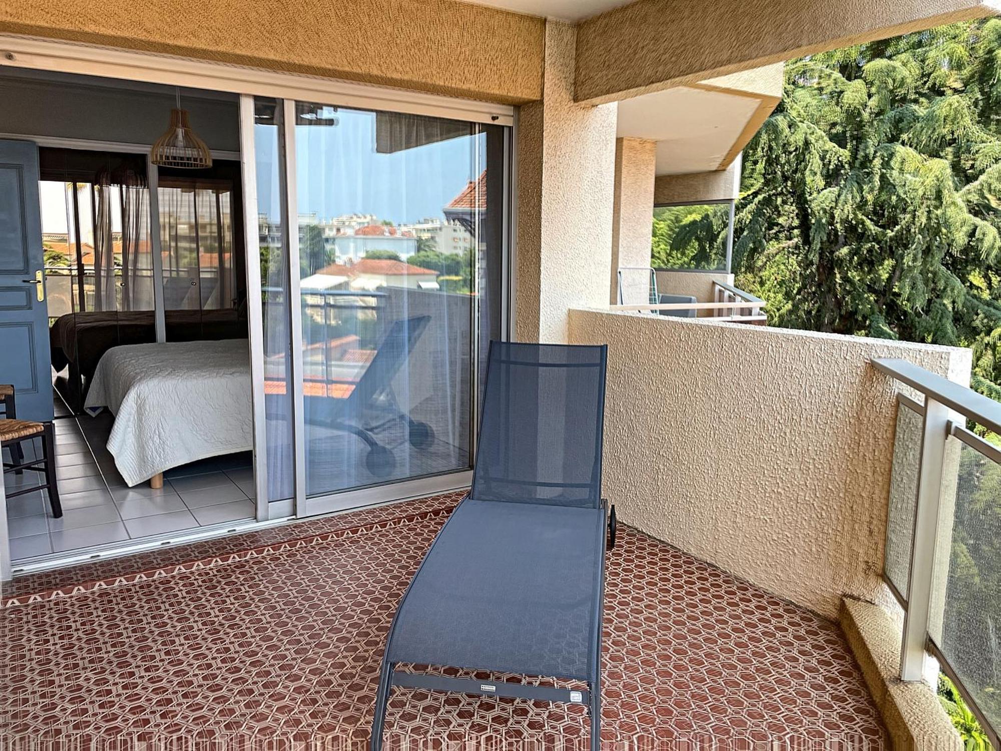 A 2 Pas Des Plages Du Midi 300l Apartment Cannes