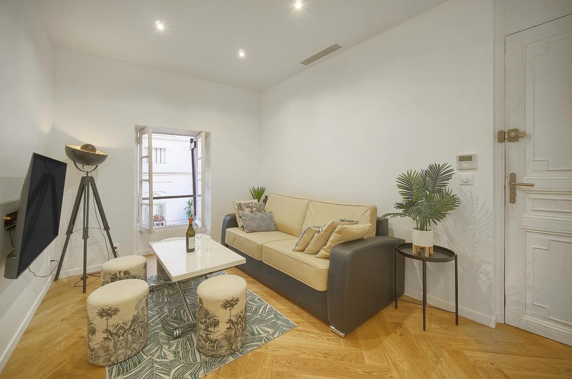 Apartment 2 Pieces Proche Du Midi A1b266 Cannes