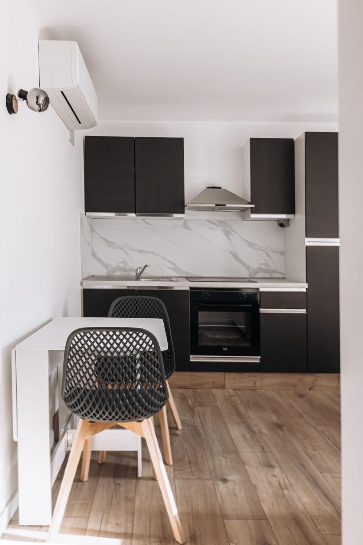 Perfect In Apartment