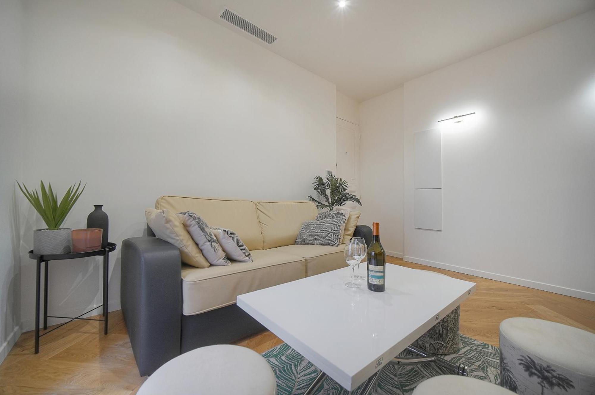 Apartment 2 Pieces Proche Du Midi A1b266 *