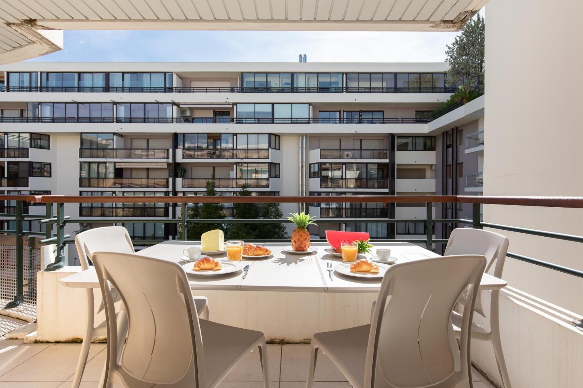 Pavillon Riviera Original Cannes