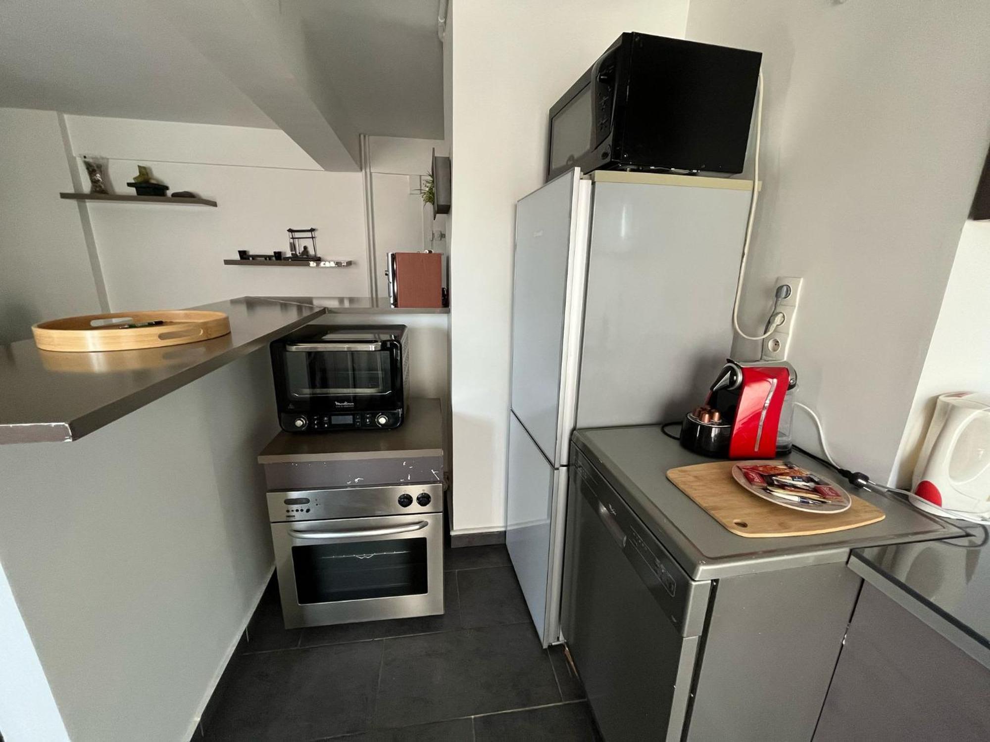 Apartment Le Versailles Plaisir Et Confort En Centre-ville, Pour Sejours En Famille Ou Business
