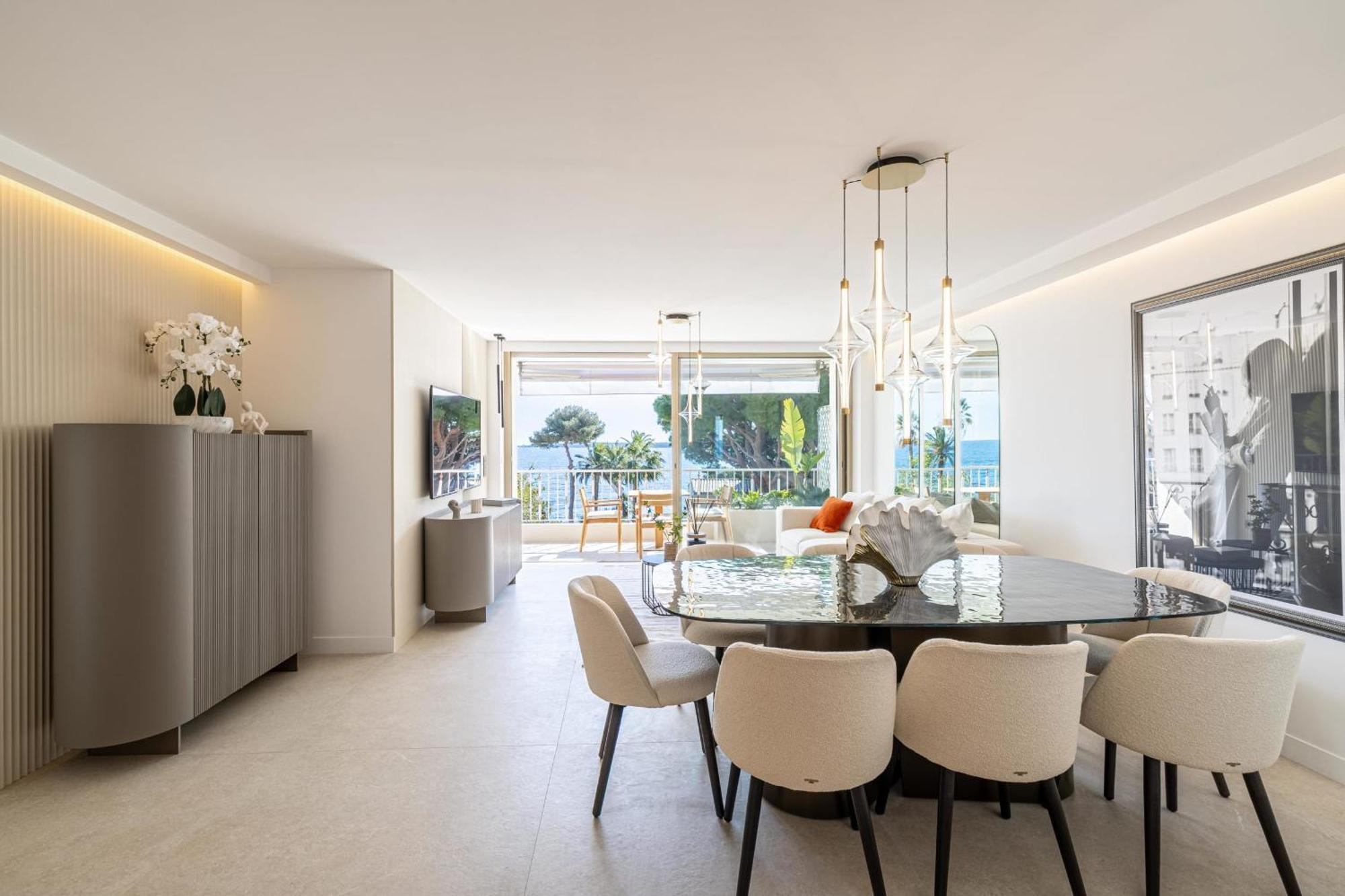 Ref 1981 - Sea View Palm Apartment *