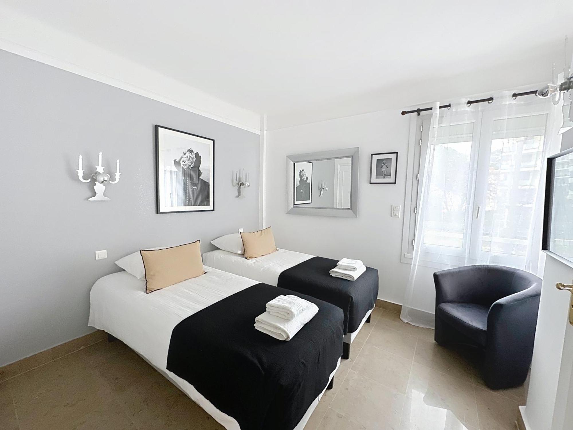 Two En-suite Bedroom On La Croisette - Sea View Appartement Cannes
