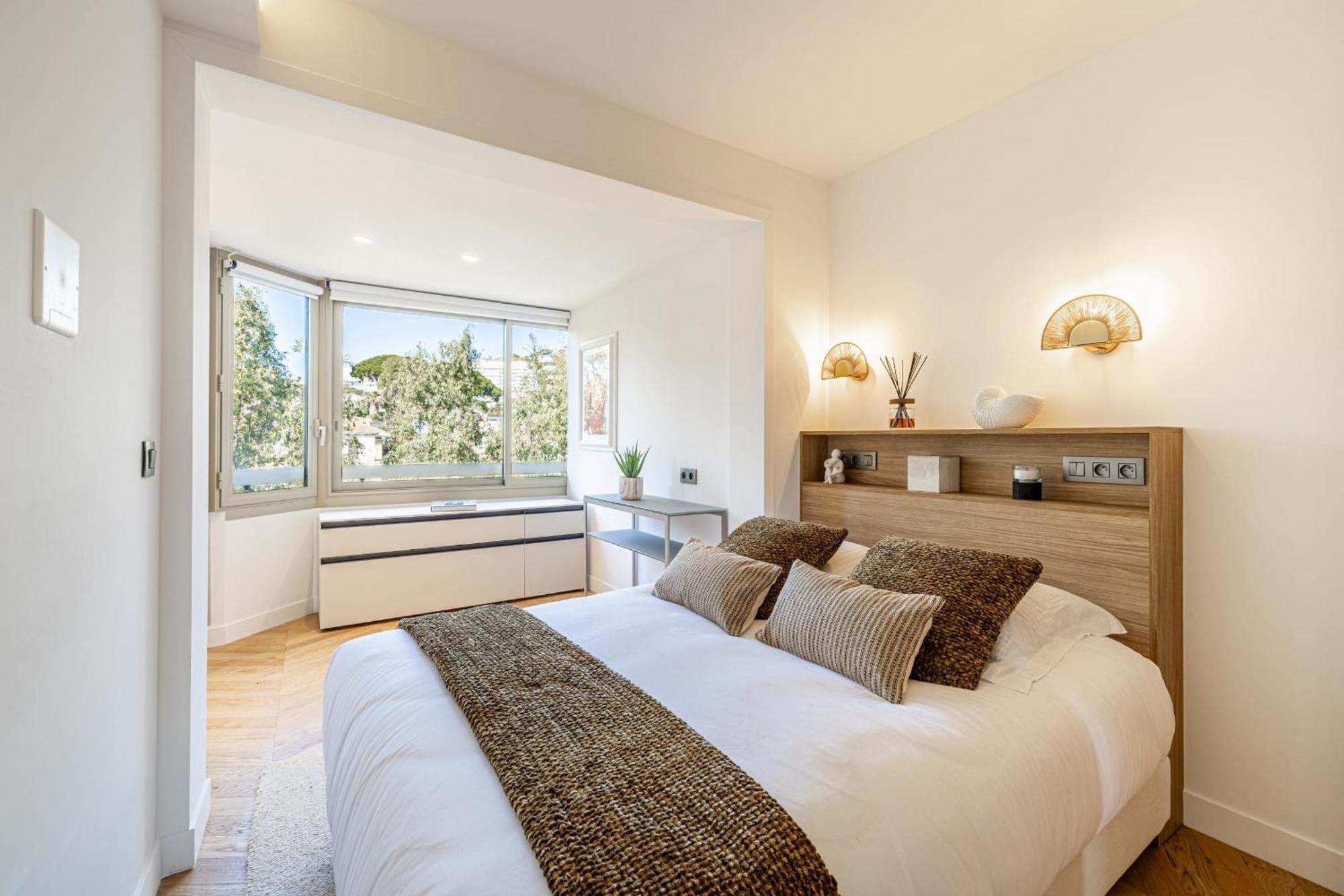 Apartment Ref 1980 - Palm Sea View Cannes