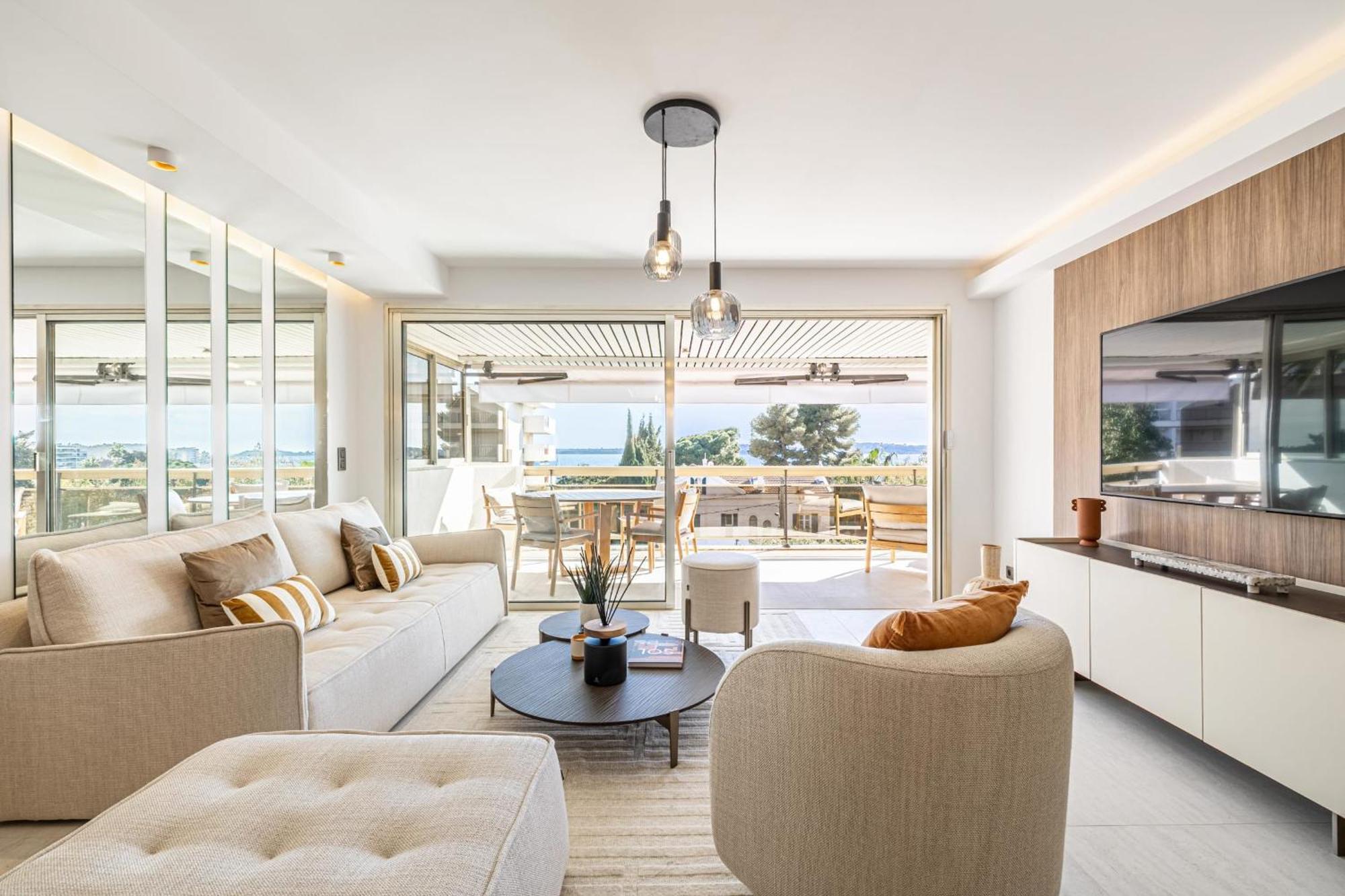 Ref 1980 - Palm Sea View Apartment *