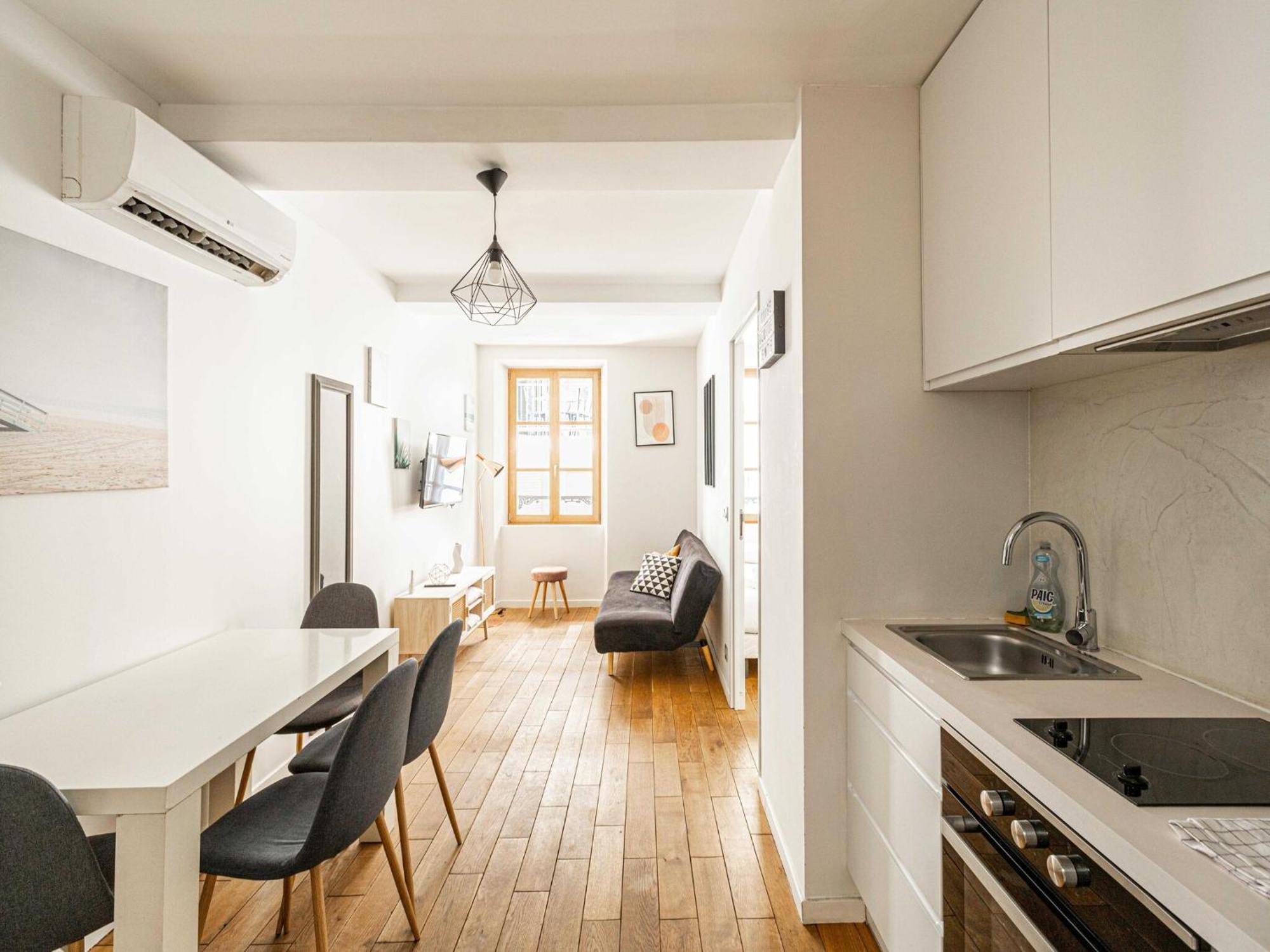 Cozy Renovated T2 - Rue Meynadier Center - 1br 4p * Cannes