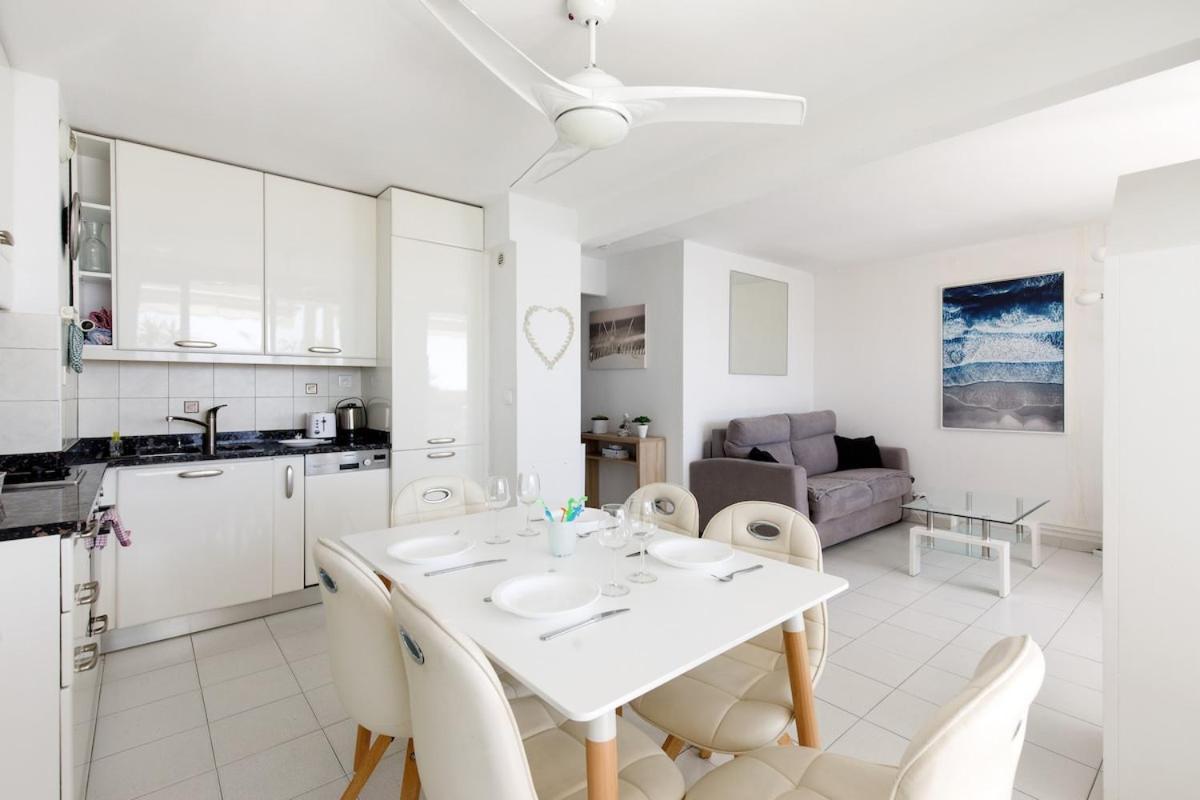 Apartment 842 - Vue Mer-terrasse-plage-clim-parking