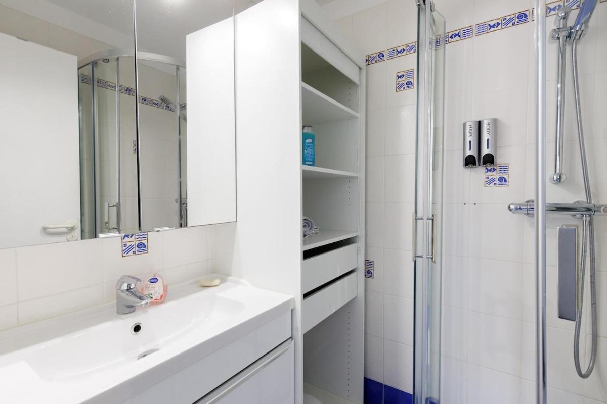 Apartment 842 - Vue Mer-terrasse-plage-clim-parking Cannes