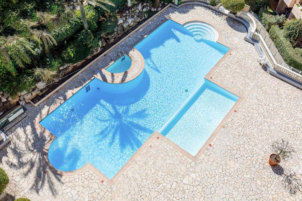 842 - Vue Mer-terrasse-plage-clim-parking Cannes