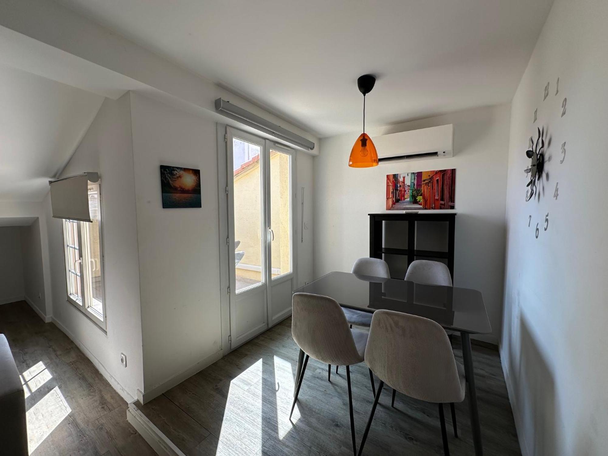 Apartment 41 Leon Noel