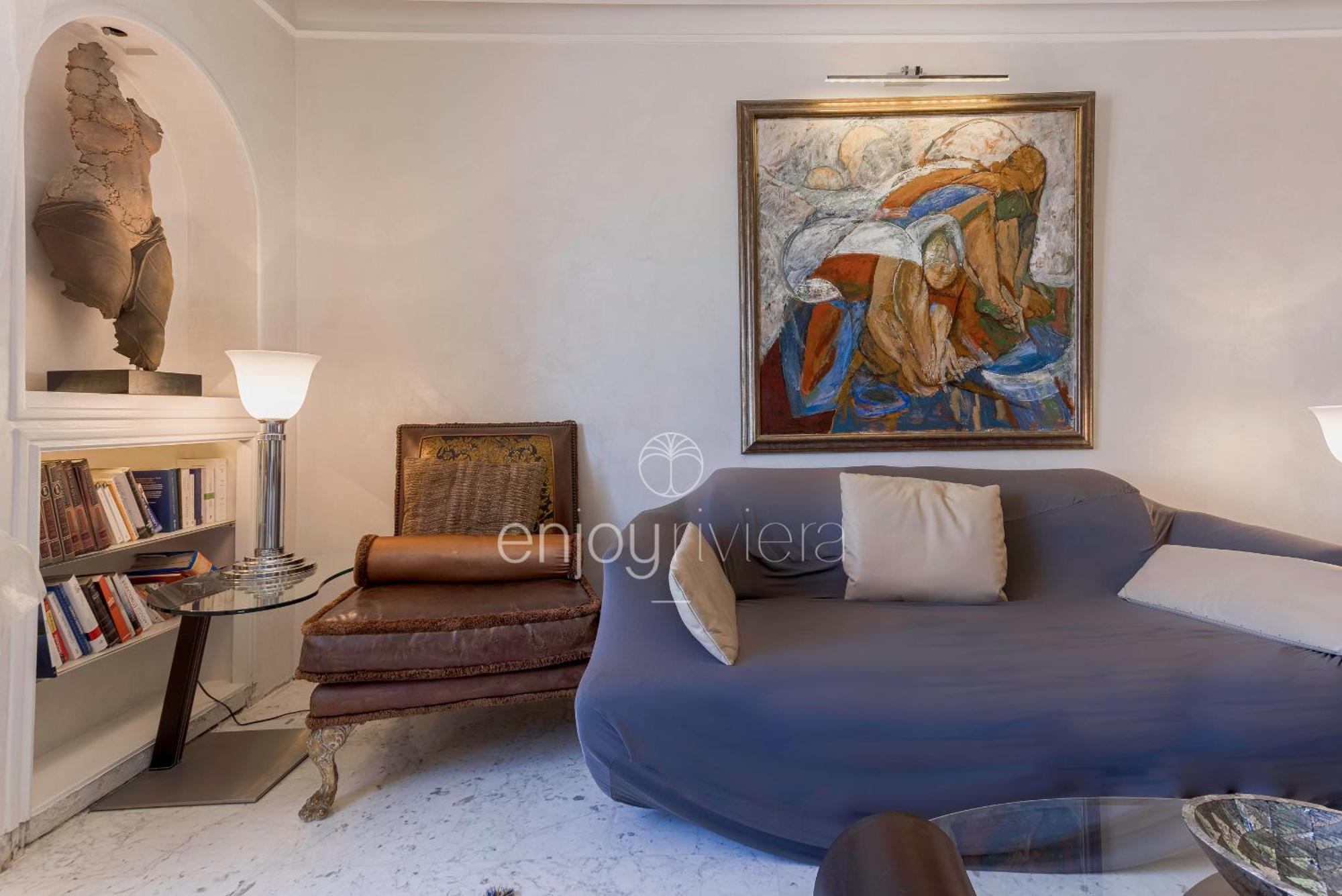 Palais Miramar: Modern Art With Sea View Apartment *