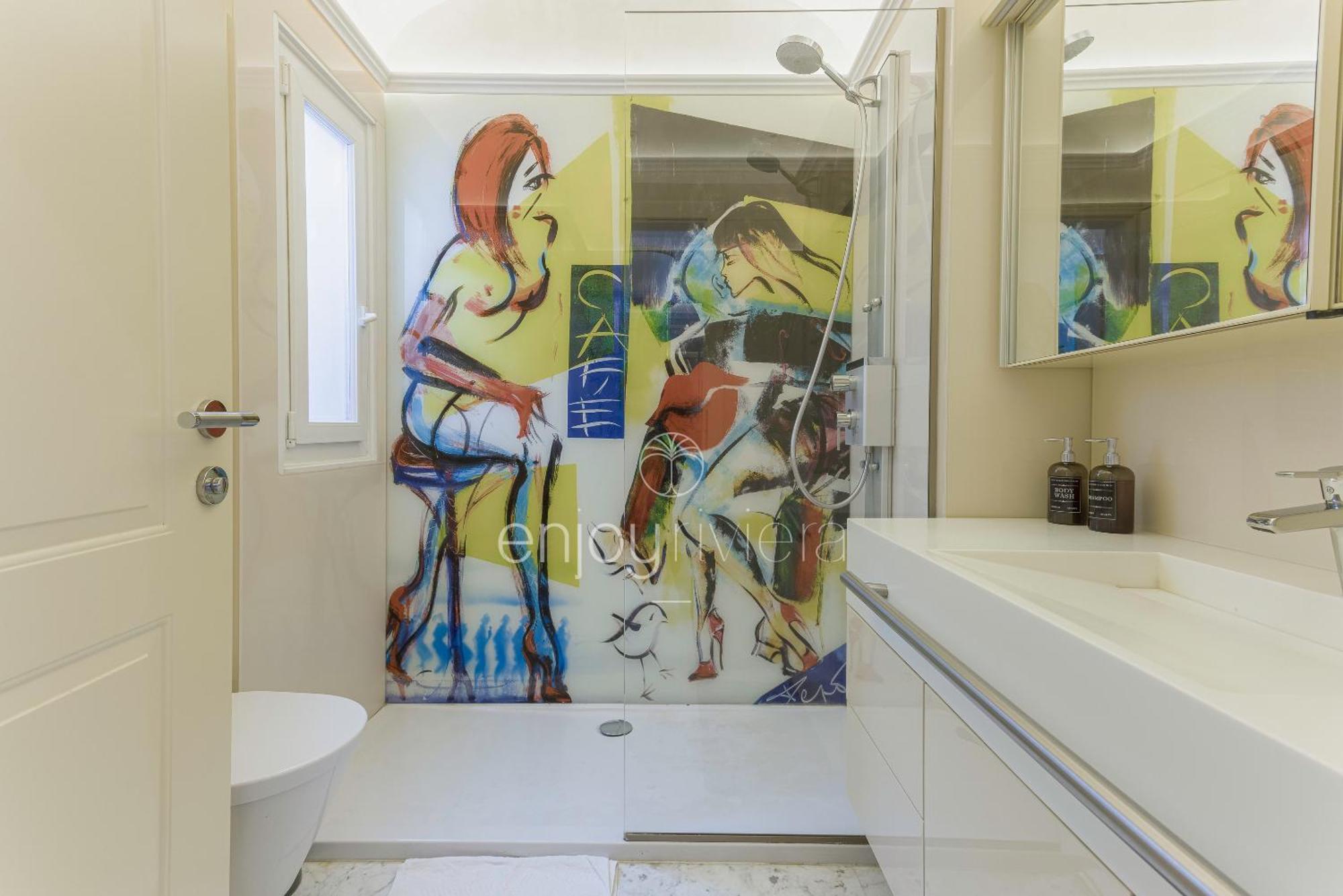 Palais Miramar: Modern Art With Sea View Apartment *