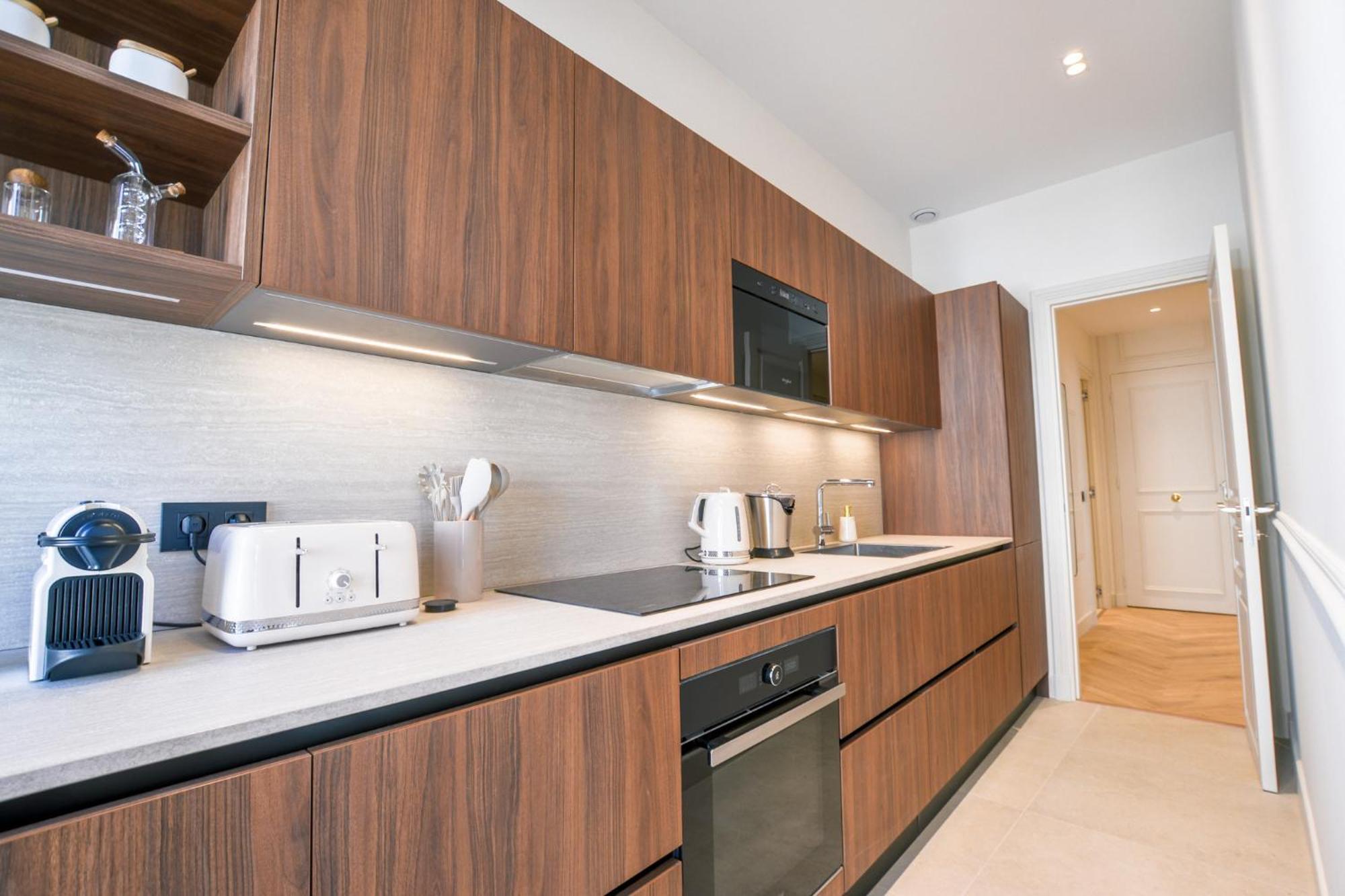 Meynadier 12b Apartment