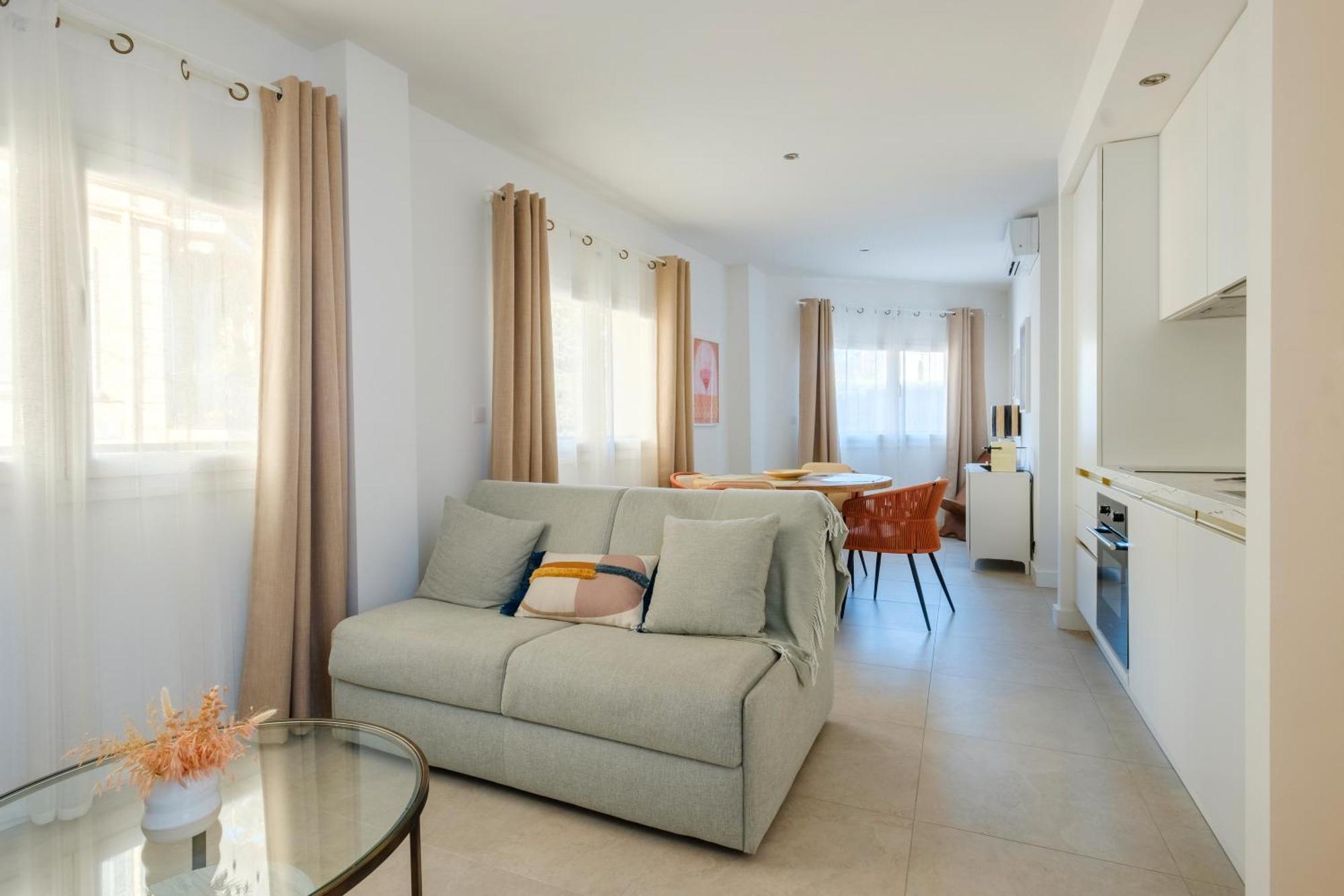 Rooftop Centre Apartment *