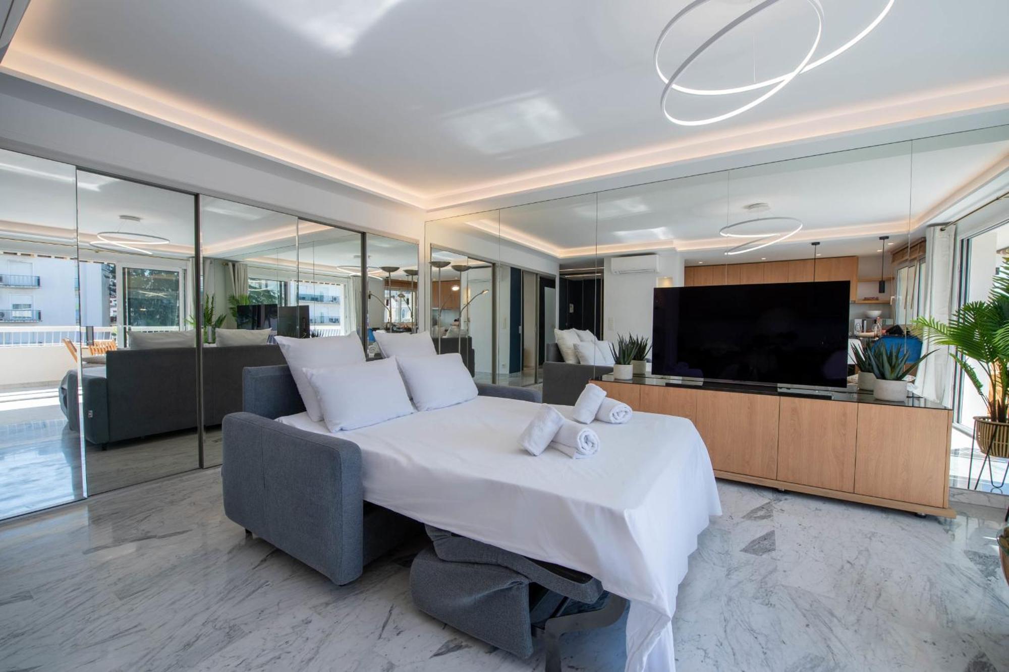 Spacious 1-br With Terrace Heart Of Apartment Cannes
