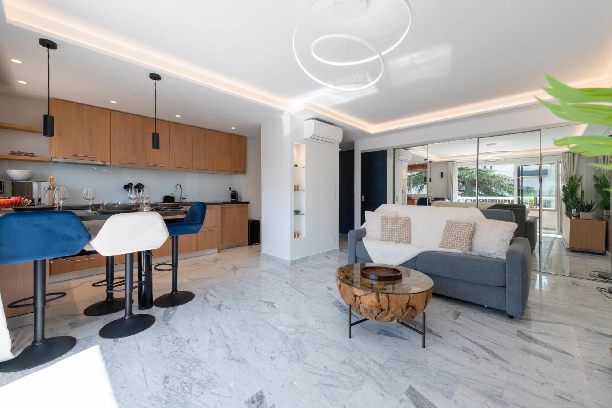 Spacious 1-br With Terrace Heart Of * Cannes