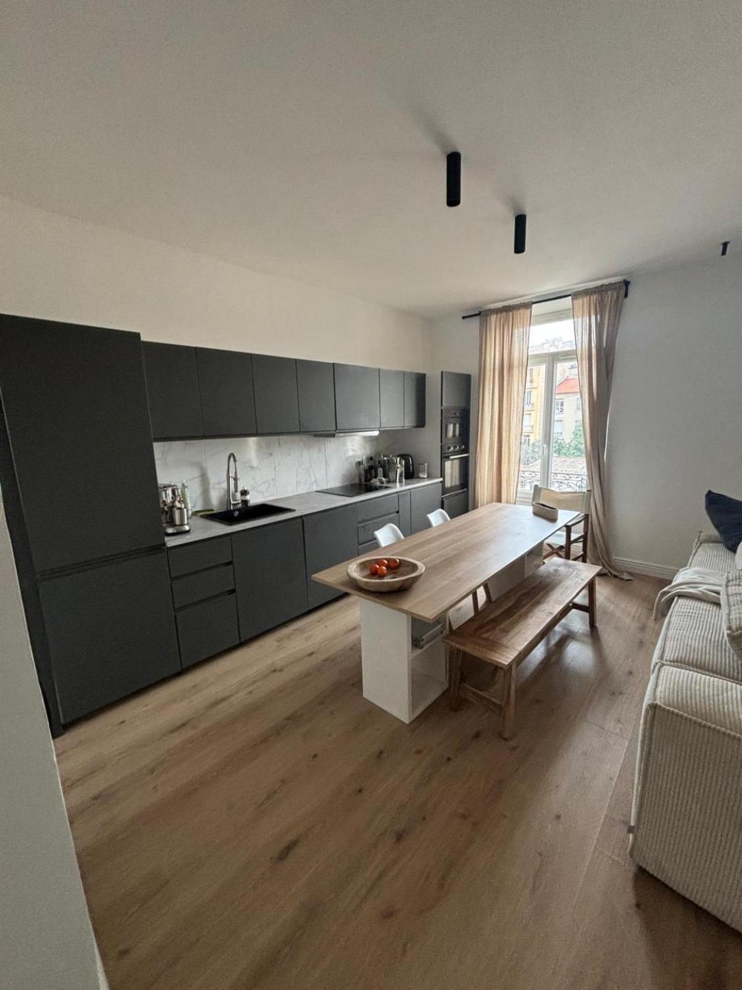 Exceptional In - Apartment *
